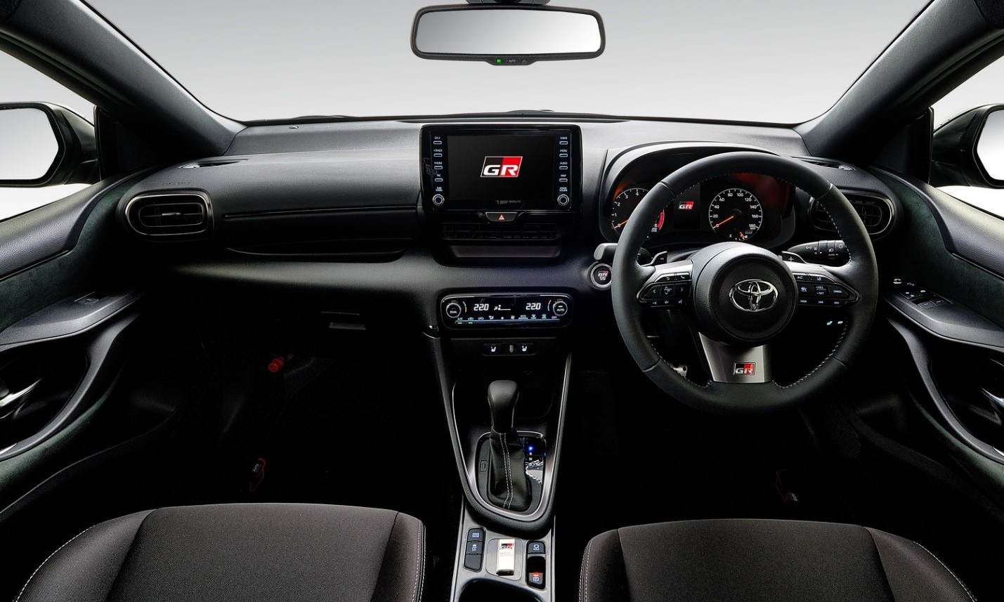 Laris Manis di Negara Tetangga, Kapan Toyota GR Yaris Masuk ke Indonesia?